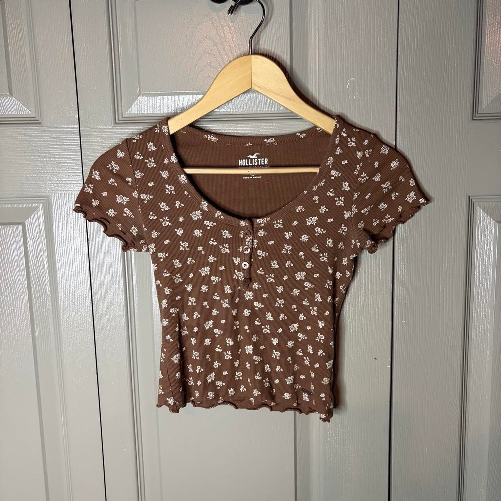 Hollister Brown Floral Ribbed Henley Top Short Sleeve Lettuce Edge Y2K XS